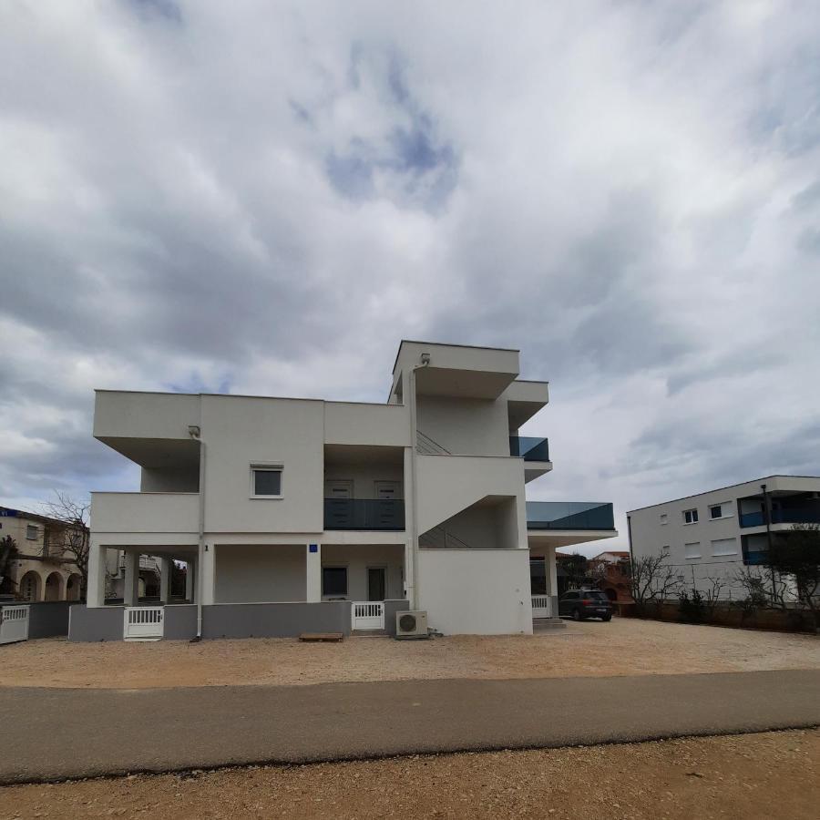 Apartments Matkovic Vir Exterior foto